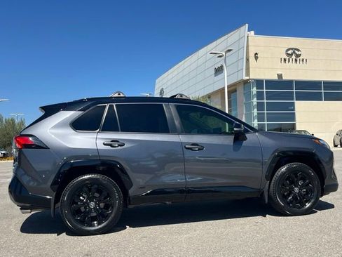 Used 2023 Toyota RAV4 XSE AWD/4WD image 5
