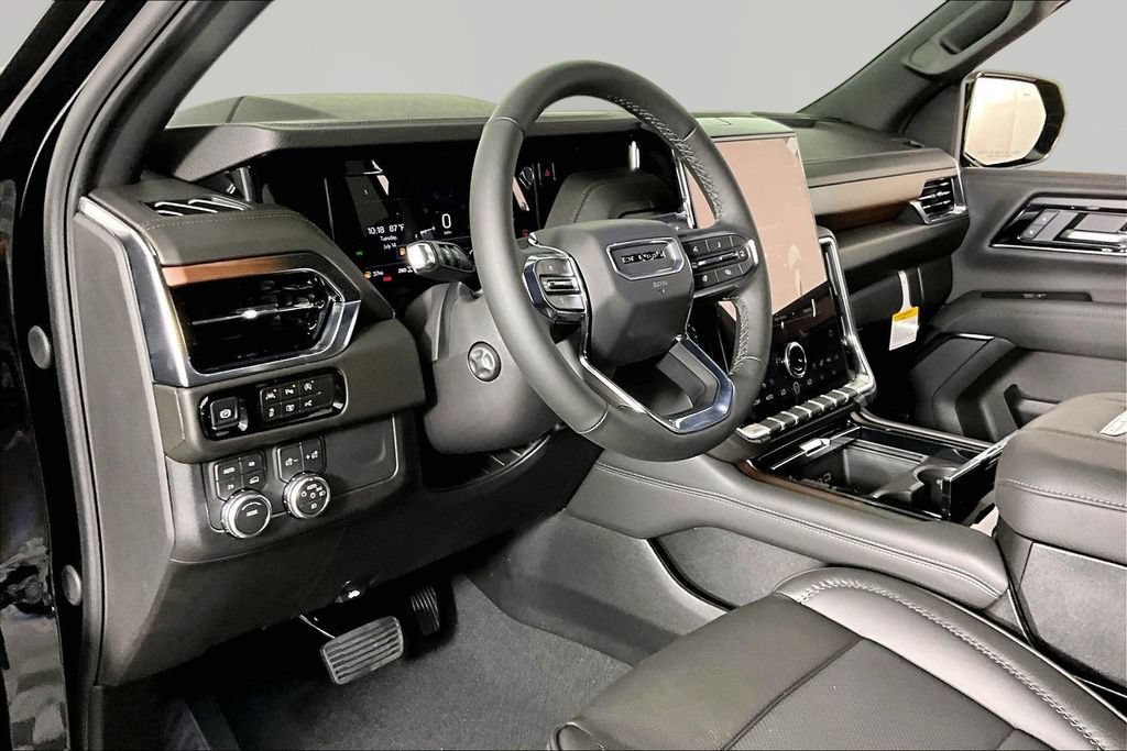 New 2026 GMC Yukon Denali AWD/4WD image 8