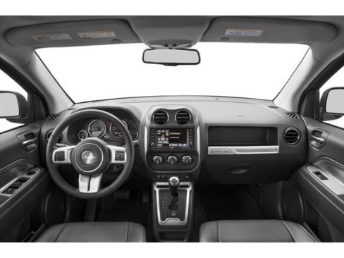Used 2015 Jeep Compass High Altitude FWD image 11