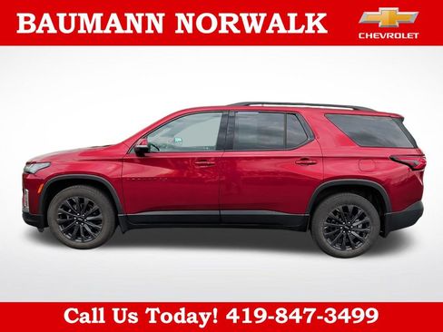 Used 2023 Chevrolet Traverse RS AWD/4WD image 4