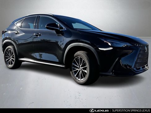 Used 2022 Lexus NX 250 FWD image 2