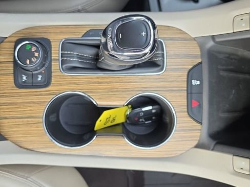 Used 2017 GMC Acadia Denali w/ Technology Package image 20