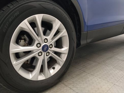 Used 2017 Ford Escape SE FWD image 31