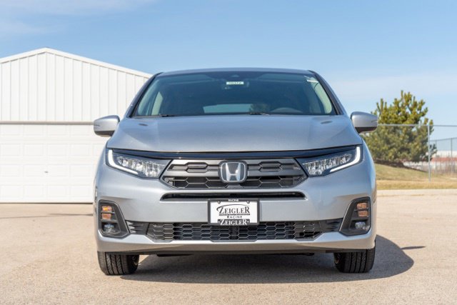 Used 2026 Honda Odyssey EX-L image 2