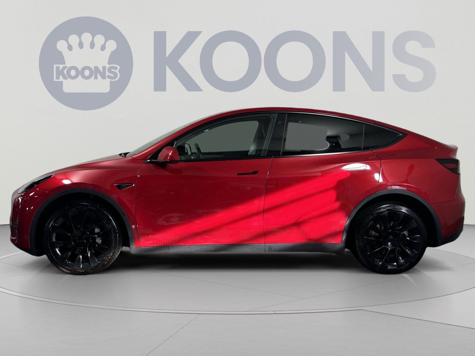 Used 2023 Tesla Model Y Long Range AWD/4WD image 2