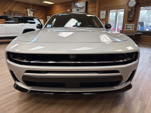 New 2026 Dodge Charger Daytona Scat Pack image 2