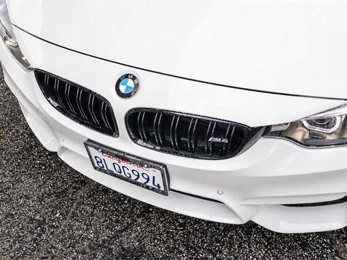 Used 2020 BMW M4 Convertible image 13