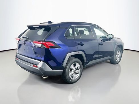 Used 2022 Toyota RAV4 XLE w/ Convenience Package image 7