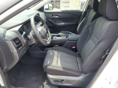 New 2026 Nissan Rogue SV FWD image 20