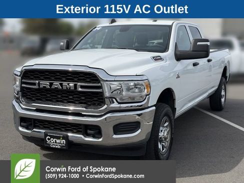 Used 2024 RAM 2500 Tradesman w/ Chrome Appearance Group AWD/4WD image 5