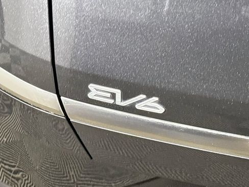 Certified 2024 Kia EV6 Wind w/ Wind Technology Package AWD/4WD image 25