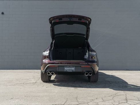 New 2026 Porsche Macan image 14