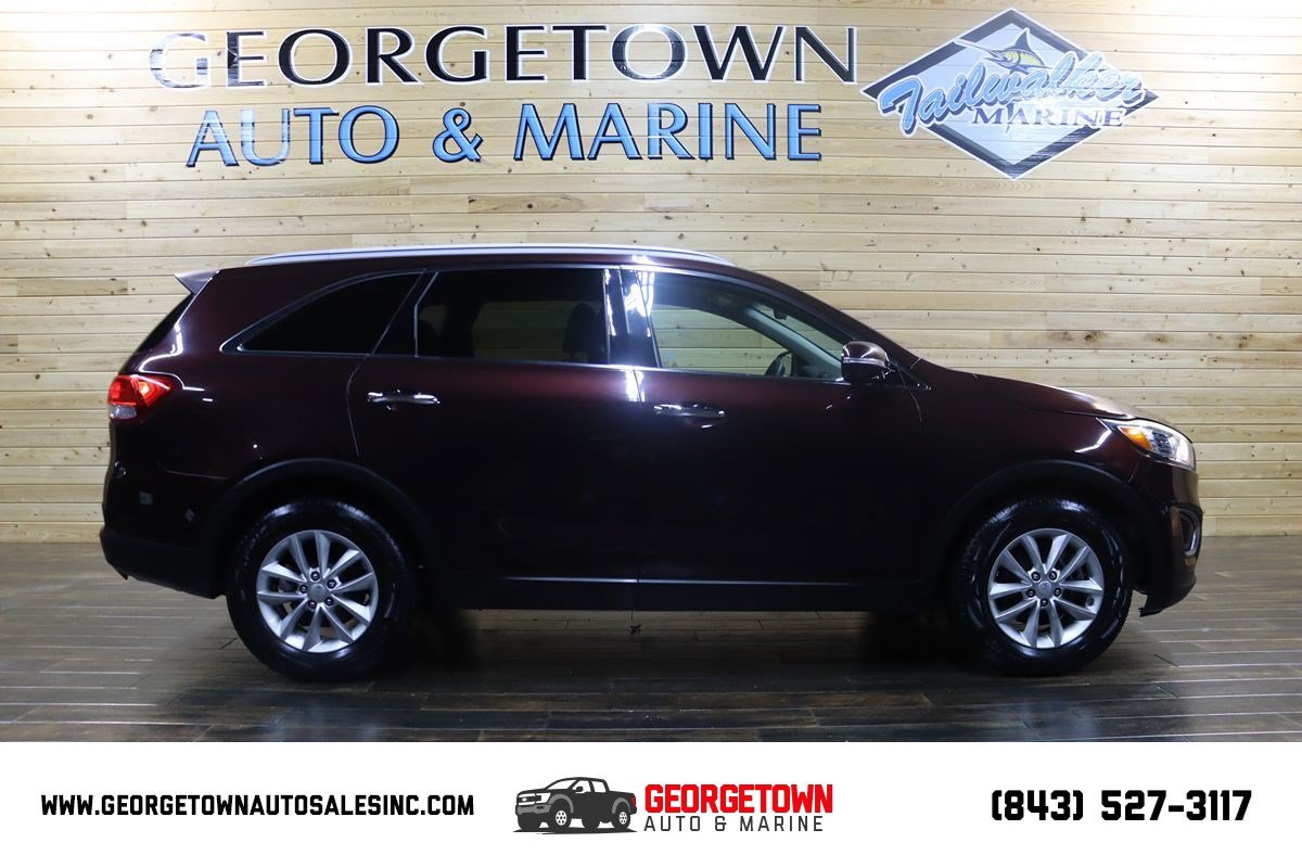 Used 2016 Kia Sorento FWD image 1