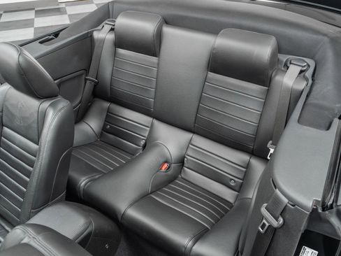 Used 2008 Ford Mustang Shelby GT500 RWD image 16