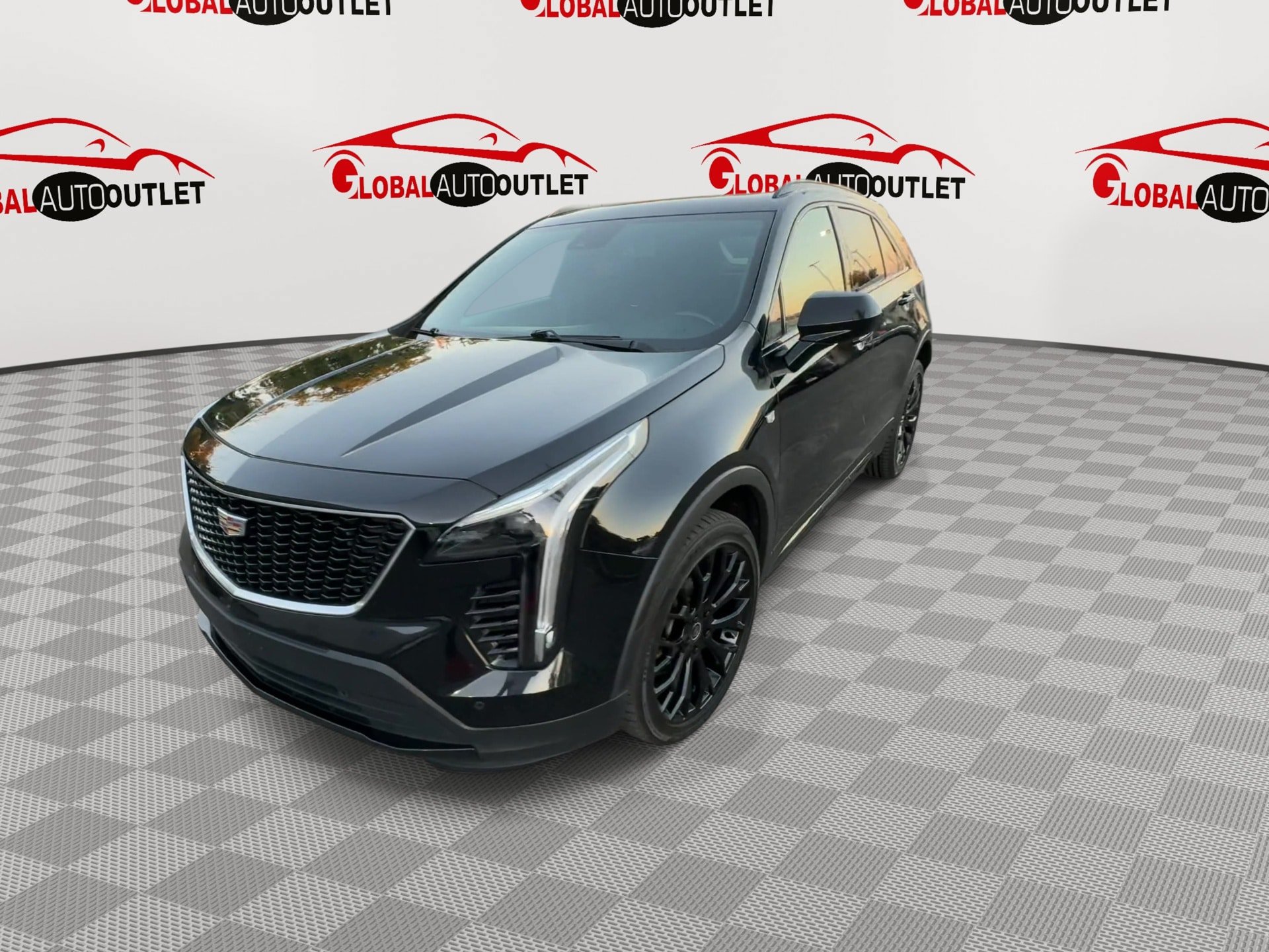 Used 2019 Cadillac XT4 Sport w/ Cold Weather Package AWD/4WD image 3