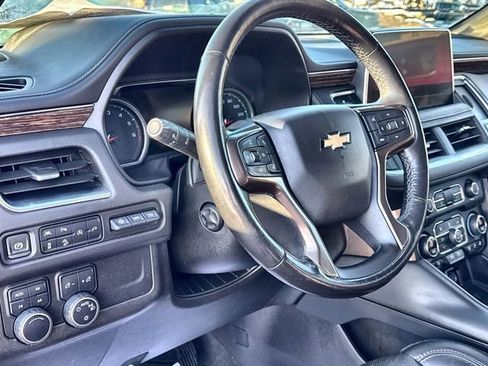 Used 2021 Chevrolet Suburban High Country image 12