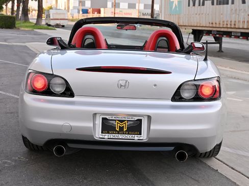 Used 2003 Honda S2000 image 8