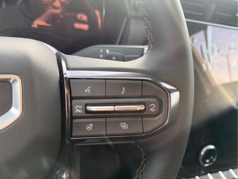 New 2026 GMC Terrain AT4 w/ Convenience Package III image 30