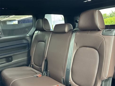 New 2025 Volkswagen ID. Buzz Pro S image 28