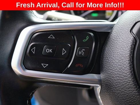 Used 2022 Jeep Wrangler Unlimited Sahara AWD/4WD image 30
