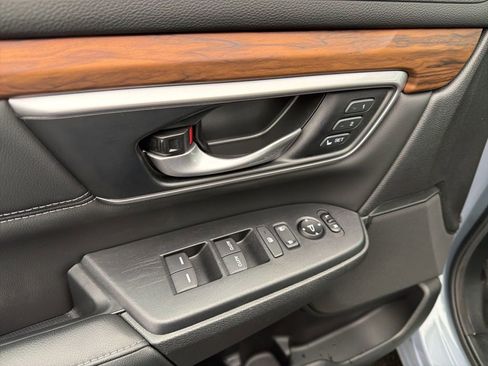 Used 2020 Honda CR-V Touring image 28