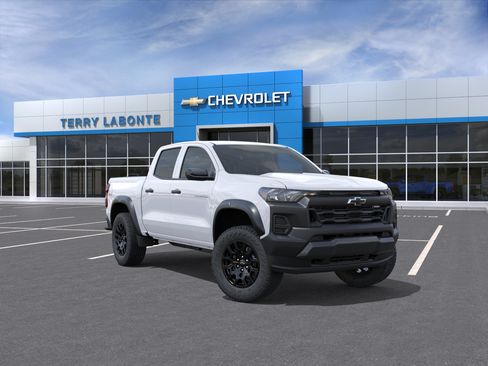 New 2026 Chevrolet Colorado Trail Boss AWD/4WD image 2