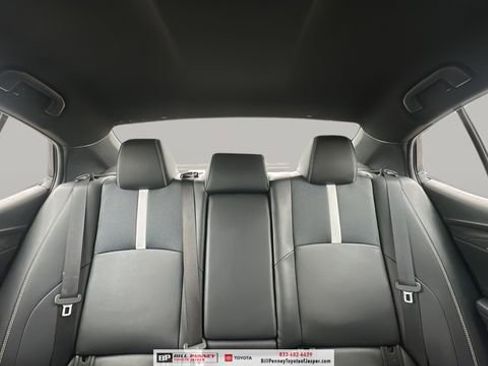 Used 2025 Toyota Camry SE image 17