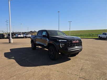 New 2025 GMC Canyon Elevation w/ Convenience Package