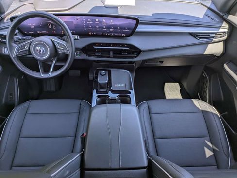 Used 2025 Buick Enclave Preferred FWD image 15