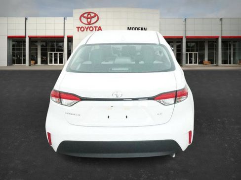 New 2026 Toyota Corolla LE image 18