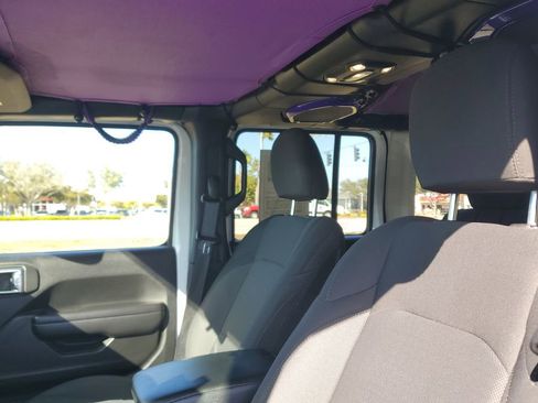 Used 2021 Jeep Wrangler Unlimited Sport image 21