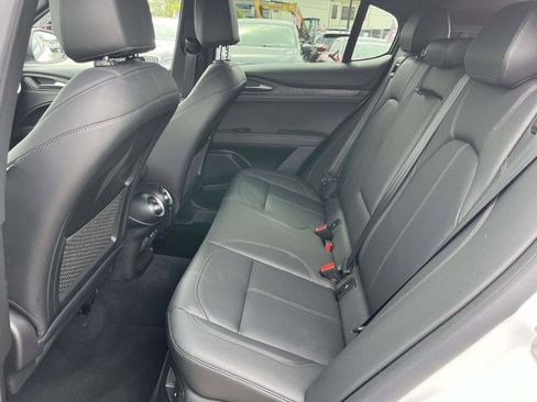 Used 2024 Alfa Romeo Stelvio Sprint image 25