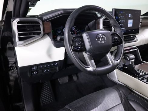 Used 2024 Toyota Sequoia Capstone AWD/4WD image 38