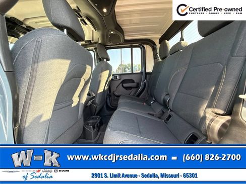 Certified 2025 Jeep Gladiator Sport AWD/4WD image 22