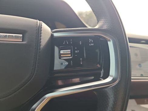 Used 2021 Land Rover Range Rover Evoque R-Dynamic HSE image 35