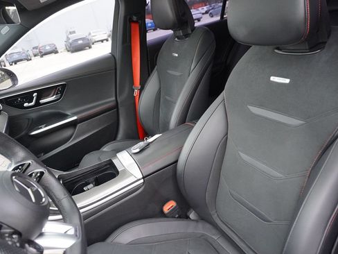 Used 2024 Mercedes-Benz C 43 AMG 4MATIC Sedan image 31