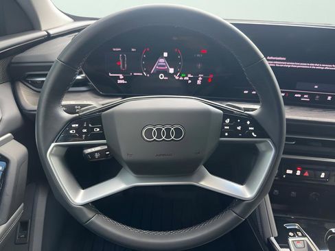 Certified 2025 Audi Q5 Premium w/ Convenience Package AWD/4WD image 37