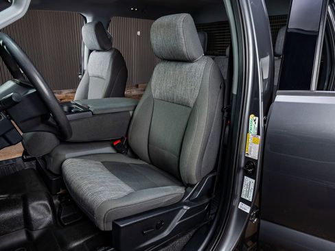 Used 2023 Ford F250 XLT w/ XLT Premium Package image 26