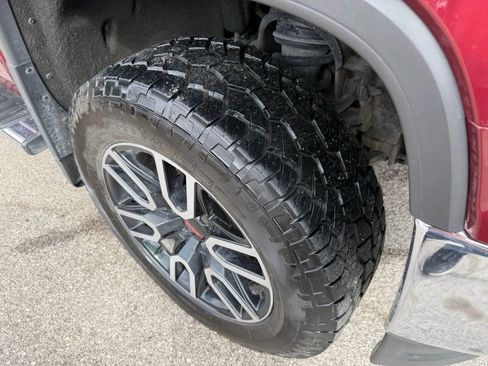 Used 2015 GMC Sierra 1500 SLT w/ SLT Crew Cab Value Package image 9