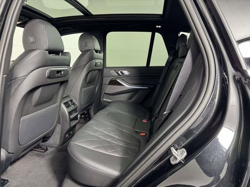 Used 2025 BMW X5 xDrive50e w/ Premium Package image 32