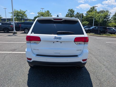Used 2018 Jeep Grand Cherokee Limited AWD/4WD image 4