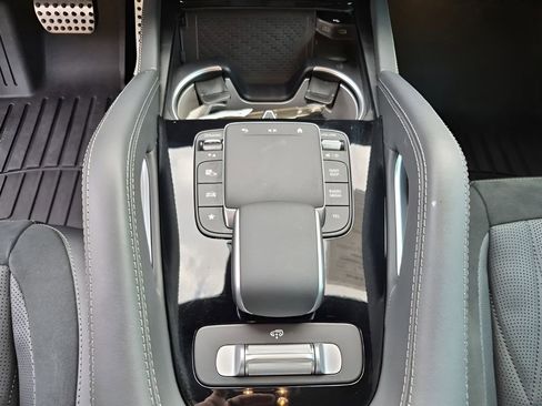 Used 2024 Mercedes-Benz GLS 63 AMG 4MATIC image 46