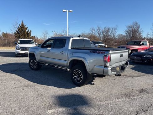 Used 2023 Toyota Tacoma TRD Sport image 6