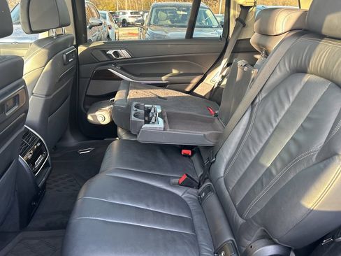 Used 2019 BMW X7 xDrive50i w/ Premium Package image 27