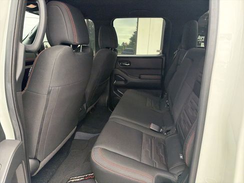 Used 2025 Nissan Frontier PRO-4X AWD/4WD image 5