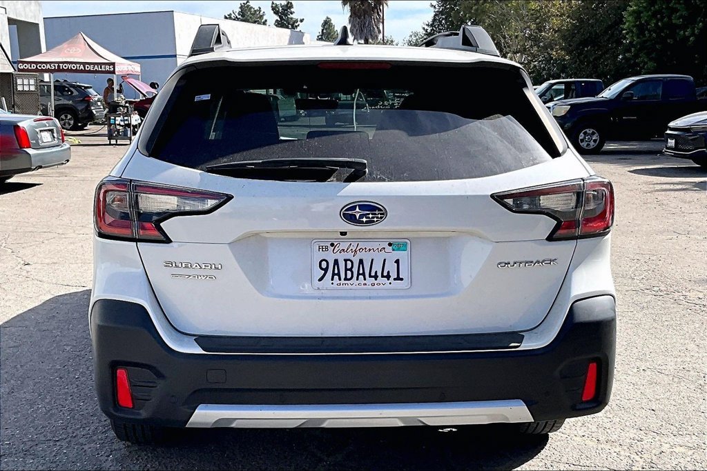 Used 2022 Subaru Outback Limited AWD/4WD image 5