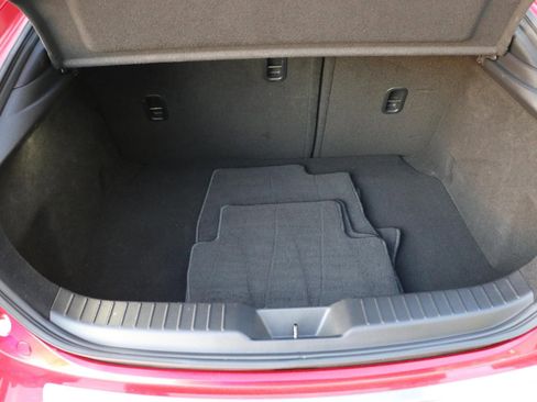 Certified 2025 MAZDA MAZDA3 s Sport image 10