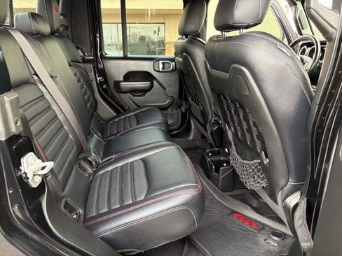 Used 2022 Jeep Gladiator Rubicon w/ LED Lighting Group image 37