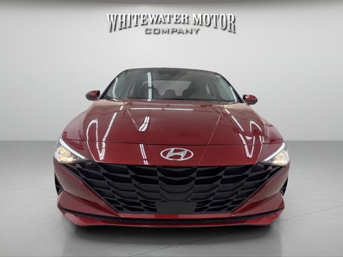 Used 2023 Hyundai Elantra SEL w/ Convenience Package image 6