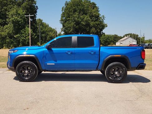 Used 2024 GMC Canyon Elevation w/ Convenience Package AWD/4WD image 4